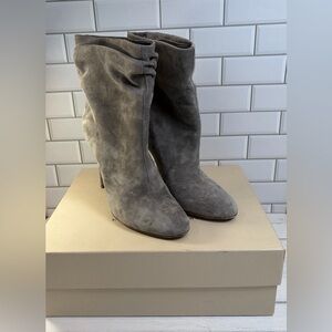 Burberry Size:39.5 Elegant Gray Suede Women's Ankle Boots